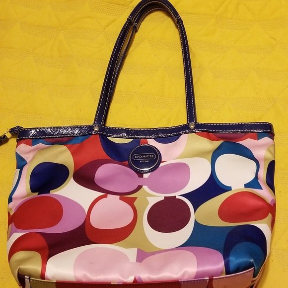 Coach purses - Picture 1 of 7